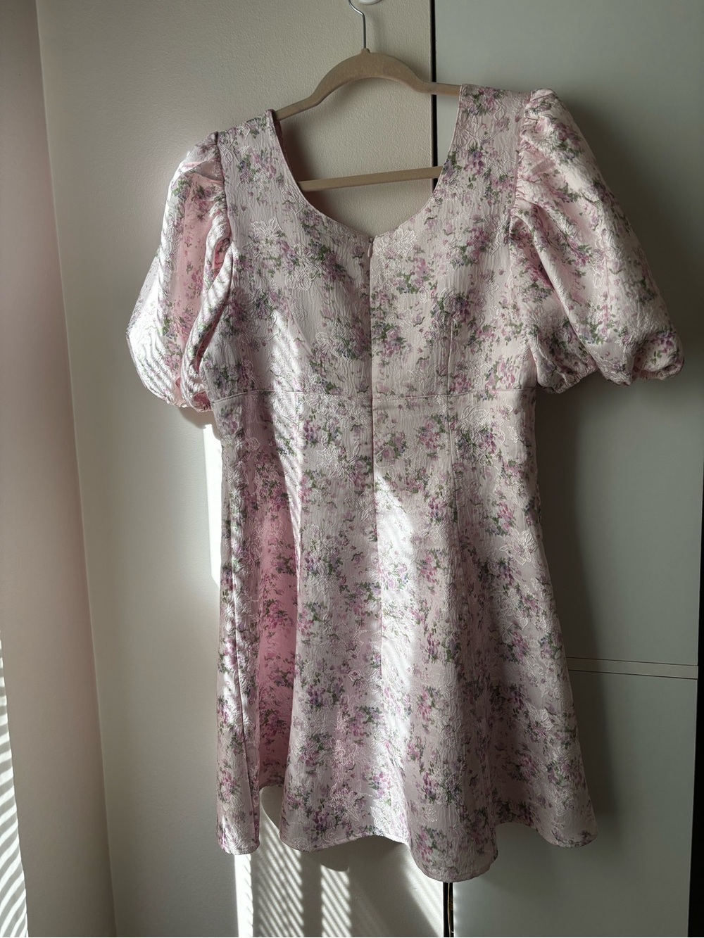 Tuckernuck Hyacinth House Ella Pink Floral Jacquard Puff Sleeve Mini Dress L - Picture 7 of 10
